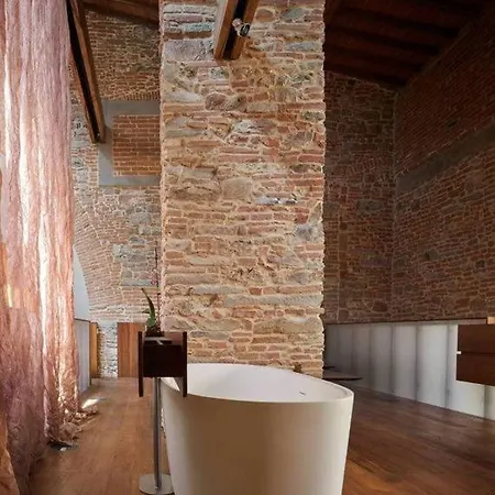 750 Eur - Unique Design 4 Bed Apartment Apartman Firenze